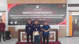 Partai Nasdem saat menggelar konferensi Pers.