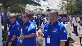 PAN Kabupaten Ciamis melakukan jalan kaki dan bersolawatan untuk mendaftarkan Bacaleg ke KPUD.