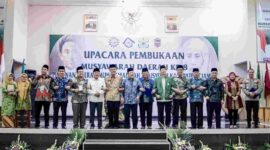Poto bersama Pengurus Muhammadiyah Ciamis bersama Bupati Ciamis, Kapolres Ciamis, Ketua PCNU, Persis, PUI, MUI serta Elemen lainnya saat menghadiri Musyda Muhammadiyah Ciamis yang ke-8.