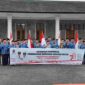 Poto bersama usai pembagian bendera merah putih.