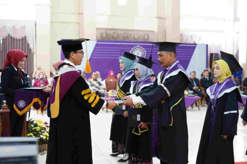 Universitas Galuh (Unigal) sukses menggelar Sidang Senat Terbuka dalam rangka pelantikan Wisuda Sarjana dan Pendidikan Profesi, di Auditorium, Sabtu (15/7/2023)