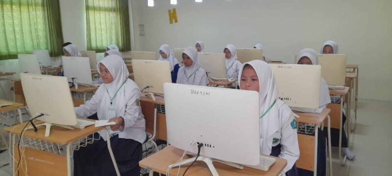 Peserta Kompetesi Sains Madrasah.