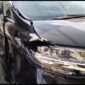 Mobil mewah Alphard yang ditumpangi Bupati Pangandaran, Jeje Wiradinata.