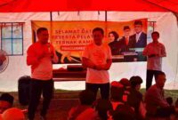 Anggota DPRD Ciamis Fraksi PKS, H. Uus Rusdiana saat memberikan materi terhadap para kelompok.