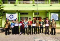 Prestasi siswa-siswi SMAN 1 Ciamis di Hari Batik Nasional.