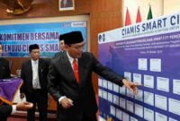 Penandatanganan komitmen bersama menuju Ciamis smart city di Aula Setda Ciamis, Kamis (5/10/2023).