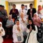 Yayasan RAA Koesoemadiningrat memberikan santunan beberapa unit kursi roda untuk difabel.