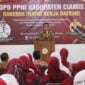 Bupati Ciamis, Herdiat Sunarya Membuka Rakerda DPD PPNI Kabupaten Ciamis di Aula Keraton Selagangga Ciamis, Senin (27/11/2023).