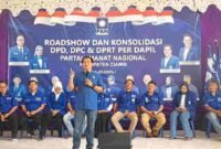 Ketua DPD PAN Kabupaten Ciamis, Yana Diana Putra saat memberikan sambutan di agenda Roadshow dan Konsolidasi DPD, DPC & DPRT Per Dapil PAN Caleg Dapil I di Gedung Puspitawati, Sabtu (18/11/2023)