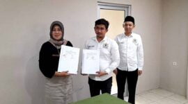 Penandatanganan Nota Perjanjian Kerja Sama (PKS) antara Kadin dengan SMKN 1 Ciamis.