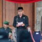Bupati Ciamis, Herdiat Sunarya saat memimpin upacara.