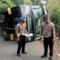Polisi periksa kecelakaan bus pembawa rombongan Pramuka asal Ciamis di bumi Perkemahan Kiara Payung Sumedang.