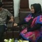 Anggota Komisi 1 DPRD Provinsi Jawa Barat, Hj. Tina Wiryawati, SH (kanan).