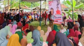 Fredi Darmawan, SE, Caleg DPR RI dari Partai Solidaritas Indonesia (PSI) nomor urut 1, melakukan blusukan dan kunjungan silaturahmi ke Banjarsari dan Banjaranyar Kabupaten Ciamis.