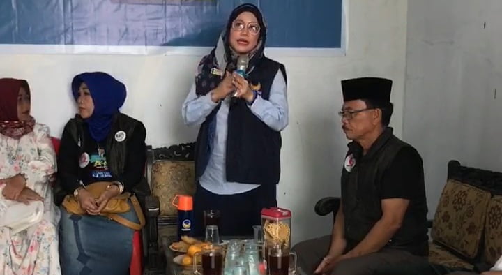 Farahdibha Tenrilemba, Caleg DPR RI dari Partai NasDem nomor urut 1 Dapil Jawa Barat X (Kuningan, Ciamis, Banjar, dan Pangandaran).