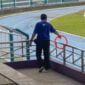 Penyelenggara Tut Wuri Handayani Cup Ke-17 melakukan ritual menyiramkan air ke Lapang Sepakbola.
