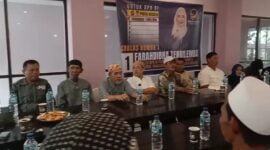 Rapat internal pemenangan Farahdibha Tenrilemba.