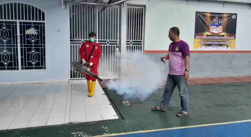 Aksi fogging di Lapas Kelas II B Ciamis.