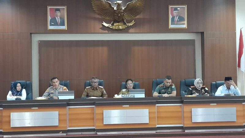 Rapat koordinasi tingkat Kabupaten Ciamis yang diadakan di Aula Setda Ciamis, Senin (1/4/2014),