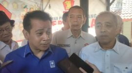 Poto dari kiri : Ketua DPD PAN Ciamis, Yana Diana Putra - Ketua DPC Gerindra Ciamis, Pipin Arif Apilin.