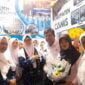 Kepala Dinas Pendidikan saat mengunjungi stand Himpaudi di Ekspo Pendidikan.
