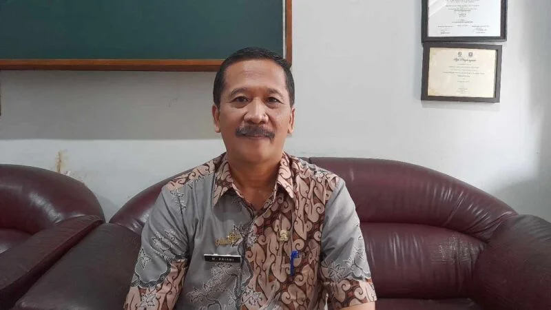 Kepala Sekolah SMP Negeri 2 Ciamis, H. Memet Priadi, S.Pd,. M.Pd.