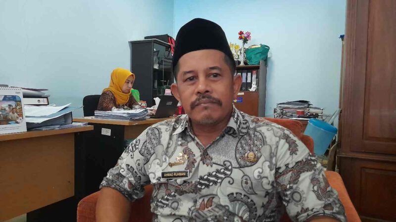 Kabid Pemberdayaan Perempuan dan Perlindungan Anak, Drs. Ahmad Ruhmani, M.Si.