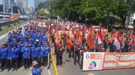 Demo buruh.