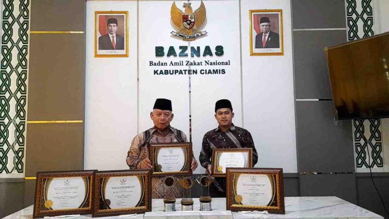 Ketua Baznas Ciamis, H. Lili Miftah, M.BA dan Sekretaris Baznas Ciamis, Kikin Mutaqin, S.Pd,. M.Pd.