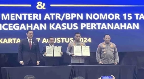 Penandatanganan Perjanjian Kerja Sama (PKS) antara Kementerian ATR/BPN dan Polri.