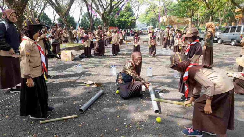 Lomba membasmi tikus.