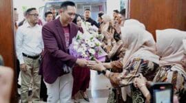 Menteri ATR/BPN AHY tiba di Surabaya.