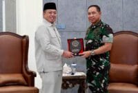 Menteri ATR/BPN saat bertemu dengan Pamgliman TNI.