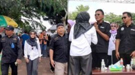 Miranti Mayangsari berjalan kaki ke Area Kampanye Akbar HY (kiri), Miranti Mayangsari bersalaman dengan HY (kanan).