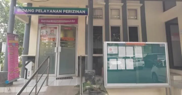 Kantor Pelayanan Perizinan DMPTSP Kabupaten Ciamis.