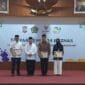 Pj, Bupati, Bupati dan Wakil Bupati Ciamis periode 2019-2024 menda0at penghargaan dari Baznas Ciamis.