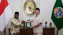 Pertemuan ini berlangsung di ruang kerja Menteri ATR/Kepala BPN, Nusron Wahid, pada Rabu (15/01/2025), dengan dihadiri oleh Menteri Hukum dan HAM, Natalius Pigai.