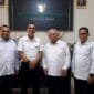Pimpinan dan Sekretaris Baznas Ciamis berfoto bersama Rektor Unigal Ciamis.