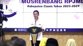 Bupati Ciamis, Herdiat Sunarya.