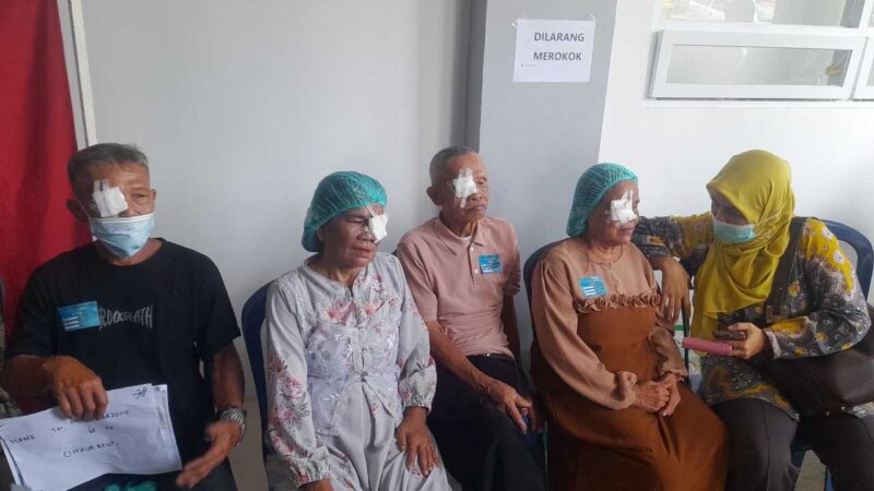 Operasi katarak gratis.