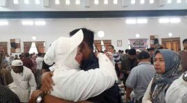 Isak tangis keluarga jemaah haji asal Ciamis.