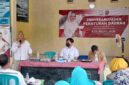 Anggota Komisi III DPRD Jabar, Hj. Tina Wiryawati, SH, MM saat memberikan sambutan diacara Reses dan pengobatan gratis di Tambaksari Ciamis.
