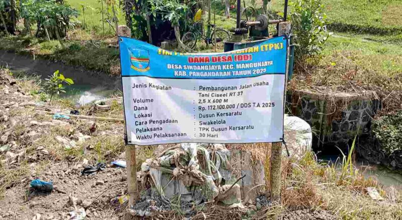 Program infrastruktur di Desa Sindangjaya.