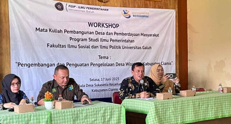 Workshop Mata Kuliah Pembangunan Desa dan Pemberdayaan Masyarakat di Desa Sukasetia, Kecamatan Cihaurbeuti, Kabupaten Ciamis.
