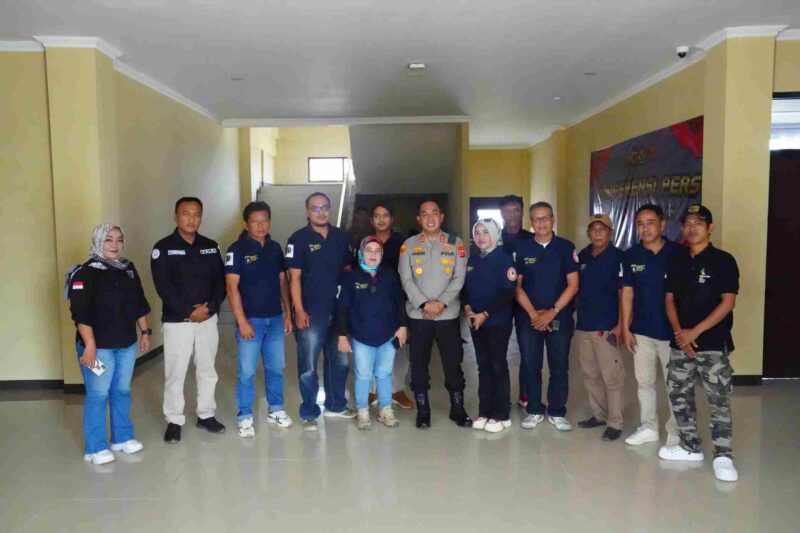 Kapolres silaturahmi bersama Dewan Pengurus Daerah Aliansi Wartawan Pasundan (DPD AWP) Kabupaten Pangandaran.