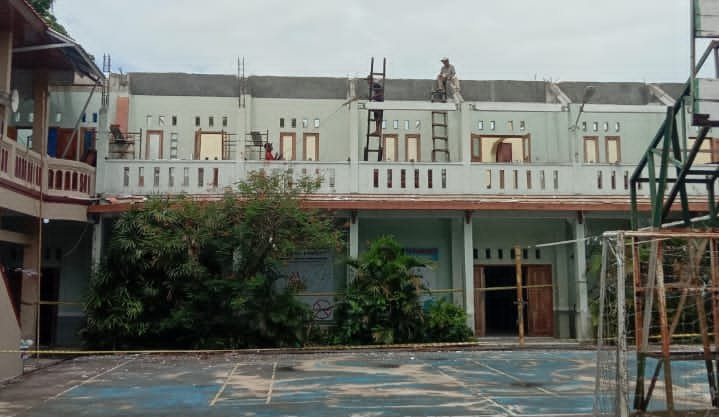 Revitalisasi Sekolah Menengah Atas Swasta (SMAS) Muhammadiyah Pangandaran, (Jurnalis-M. Drajat).