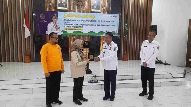 Kunjungan Pusat Pengendalian Lingkungan Hidup (Pusdal LH) Kalimantan.