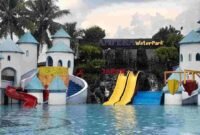 Wahana taman rekreasi air Ampera Waterpark.