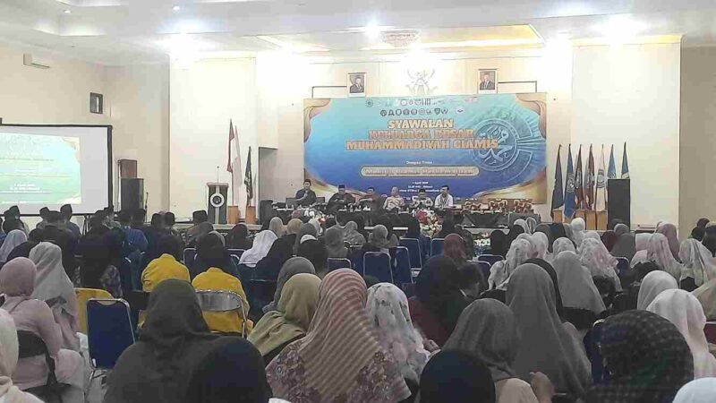Agenda dialog pada acara Syawalan Muhammadiyah di Auditorium Stikes Muhammadiyah Ciamis. (Foto: TN)