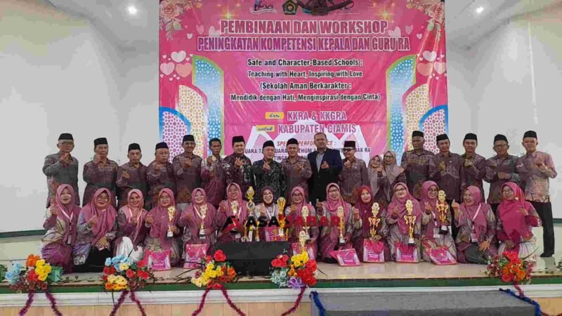 Workshop peningkatan kompetensi guru RA.